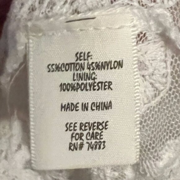 Adiva - Long Sleeve Lace Overlay with Spaghetti Strap Camisole / White / Size L - Picture 14 of 14